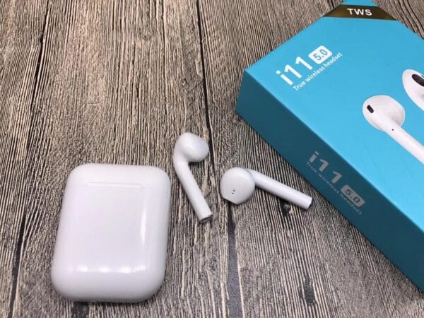 Безжични слушалки AirPods i11 TWS - със зареждащ кейс