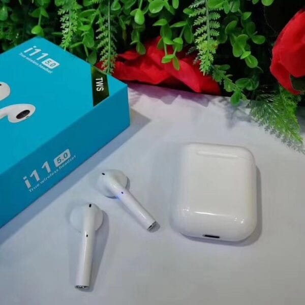 Безжични слушалки AirPods i11 TWS - със зареждащ кейс