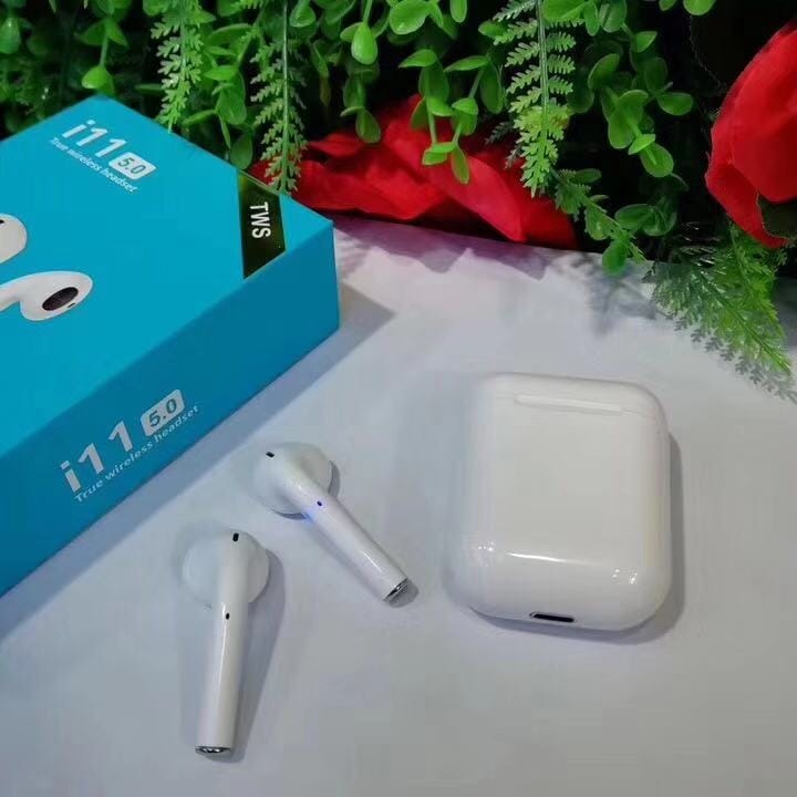Безжични слушалки AirPods i11 TWS – със зареждащ кейс Безжични слушалки AirPods i11 TWS - със зареждащ кейс